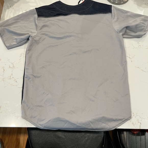 New York Yankees Jersey - Picture 2 of 2